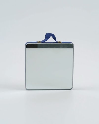 Hay — Ruban Mirror — Gương